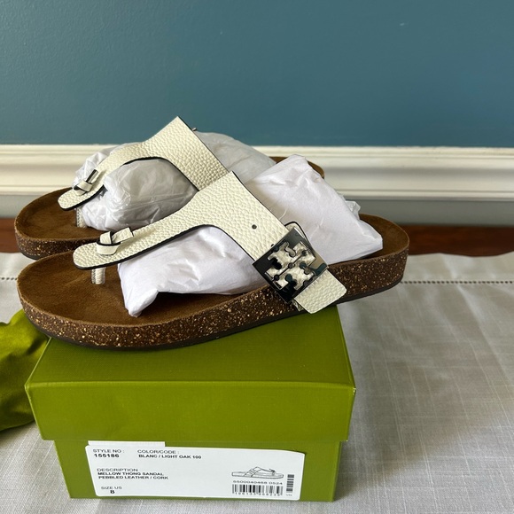Tory Burch Shoes - NEW Tory Burch Mellow Thong Sandals - Pebbled Leather/cork size 8